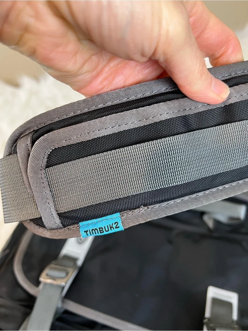 Timbuk2 command Black & Gray Messenger Bag